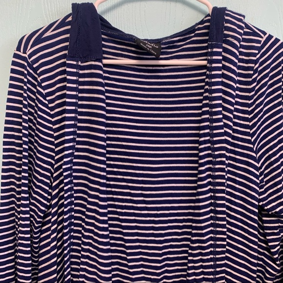 5 for 20 Knapp Studio Navy Blue & white striped high low cardigan - Picture 3 of 5